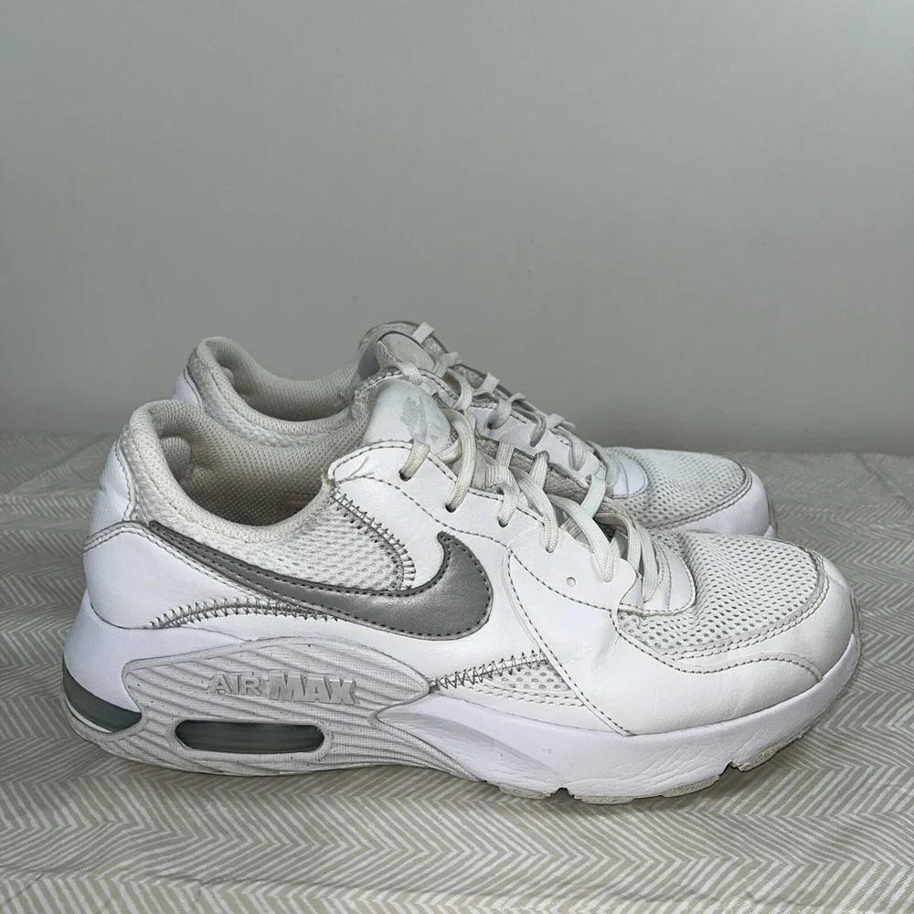 Nike Air Max Excee Womens‎ Sneakers 8.5 Pure White Running Shoes CD5432-114